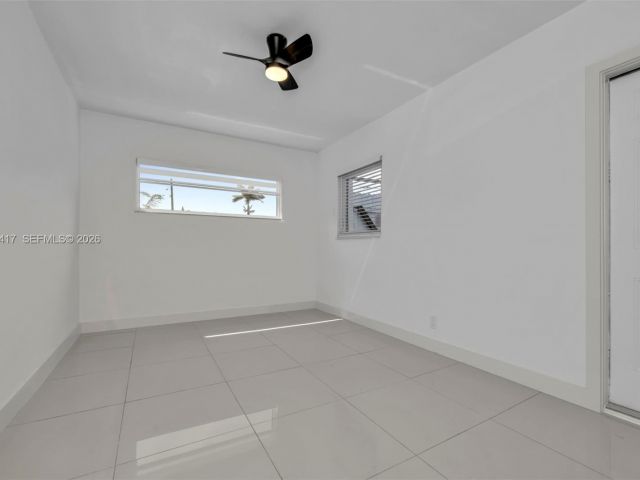 Home for rent at 104 SW 7th St - photo 7462006