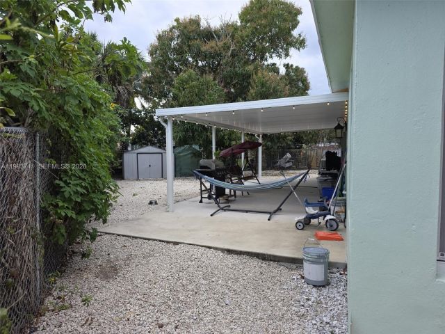 Home for sale at 700 SW 28th Ter - photo 7481575