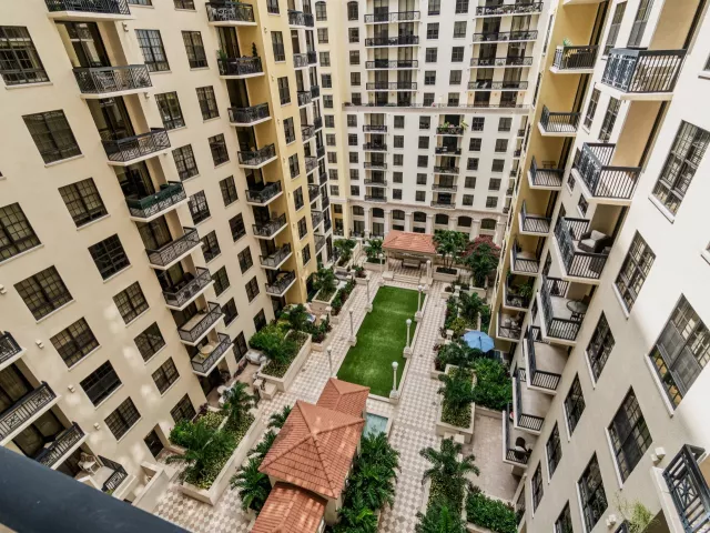 1-bedroom condo for rent in West Palm Beach - 701 S Olive Avenue 1209 - MondialRealty