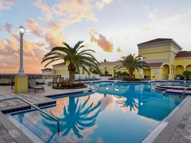 1-bedroom condo for rent in West Palm Beach - 701 S Olive Avenue 1209 - MondialRealty