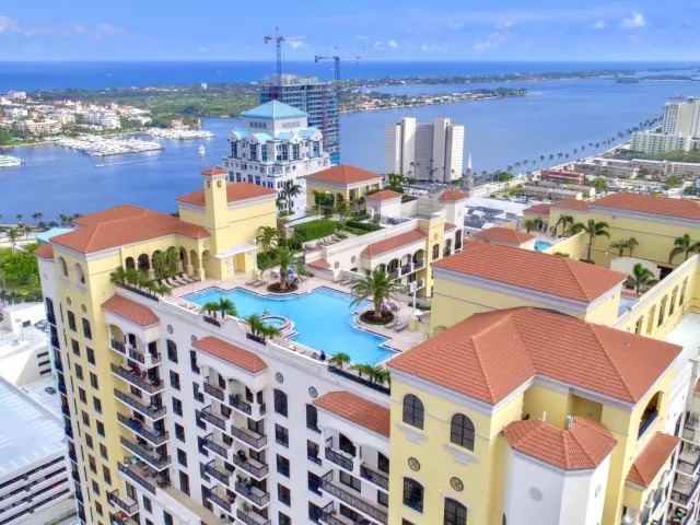 1-bedroom condo for rent in West Palm Beach - 701 S Olive Avenue 1209 - MondialRealty