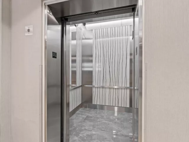 1-bedroom condo for rent in West Palm Beach - 701 S Olive Avenue 1209 - MondialRealty