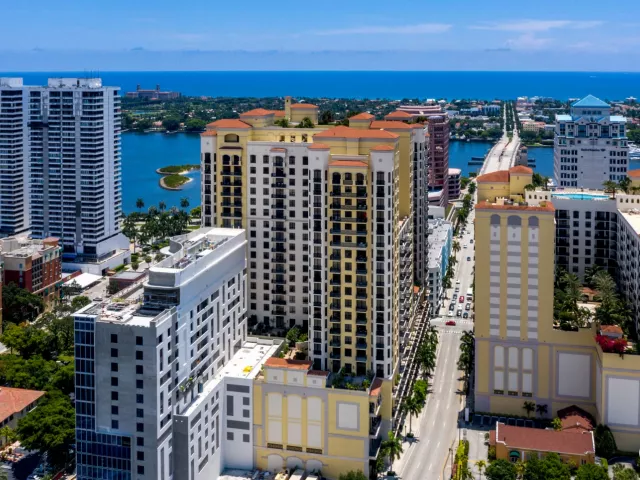 1-bedroom condo for rent in West Palm Beach - 701 S Olive Avenue 1209 - MondialRealty