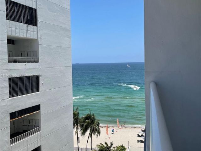 Apartment for rent  Unit #911 - photo 7470111