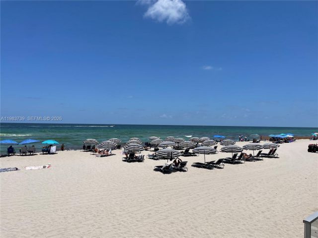 Apartment for rent  Unit #911 - photo 7470115