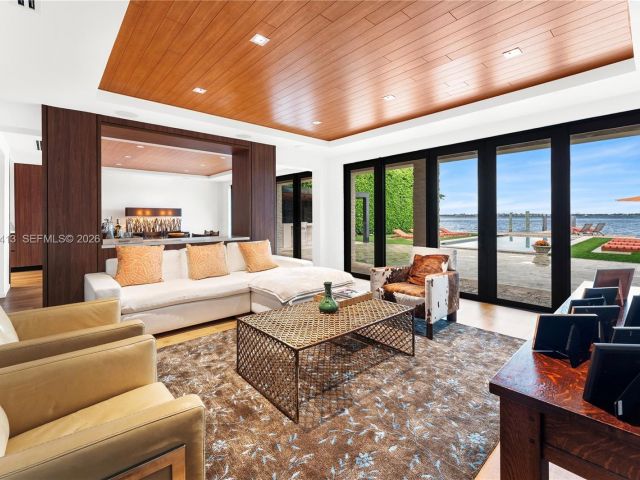 Home for sale at 1277 N Venetian Way - photo 7520613