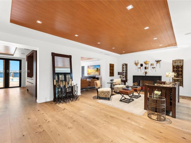 Home for sale at 1277 N Venetian Way - photo 7520622