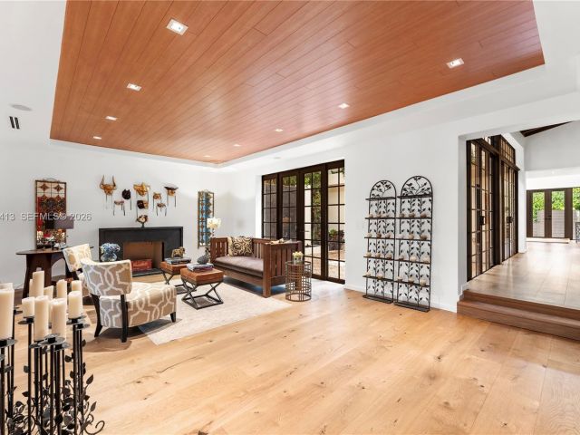 Home for sale at 1277 N Venetian Way - photo 7520625