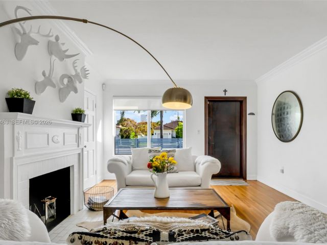 Home for rent at 540 SW 27th Rd 0 - photo 7493788