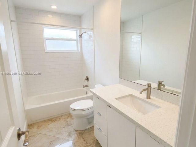 Home for sale at 804 NE 2nd St - photo 7461945