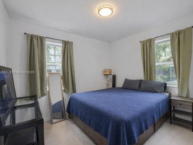 2-bedroom home for rent in Fort Lauderdale - 1445 NW 6th Ave 1445 - MondialRealty