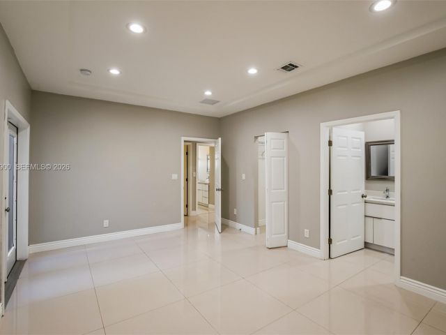 3-bedroom home for rent in Fort Lauderdale - 2835 NW 14th St - MondialRealty