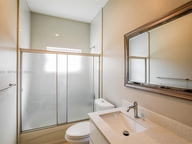 3-bedroom home for rent in Fort Lauderdale - 2835 NW 14th St - MondialRealty