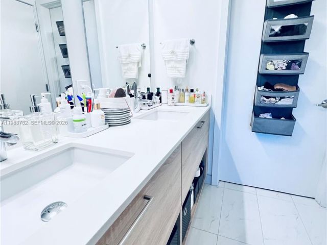 Apartment for sale  Unit #303 - photo 7505197