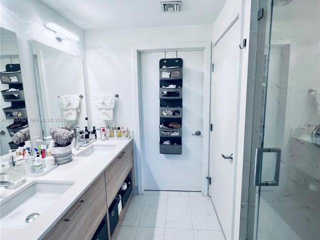 Apartment for sale  Unit #303 - photo 7505198