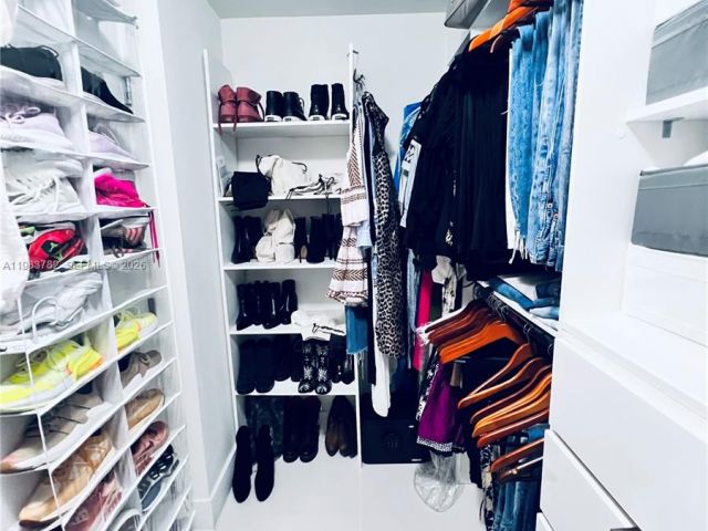 Apartment for sale  Unit #303 - photo 7505200