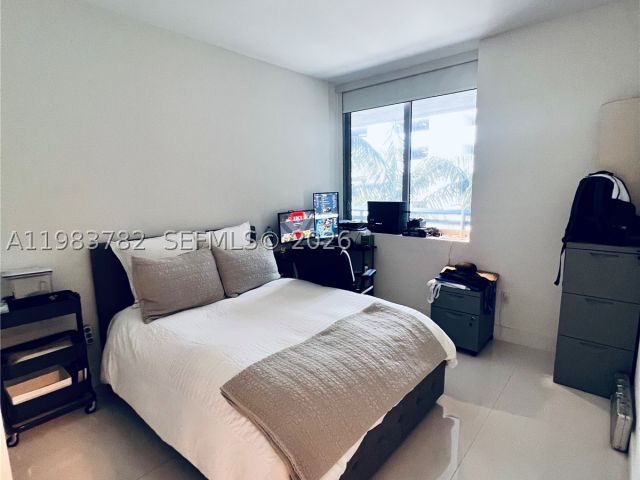 2-bedroom condo for sale in Sunny Isles Beach - 16385 BISCAYNE BLVD 303 - MondialRealty