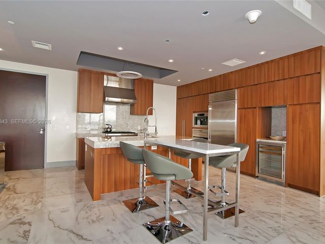 Apartment for rent  Unit #505N - photo 7507724