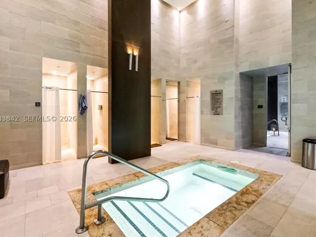 2-bedroom condo for rent in Hallandale Beach - 1800 S Ocean Dr 909 - MondialRealty