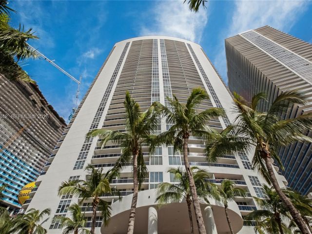 Apartment for rent  Unit #909 - photo 7500396