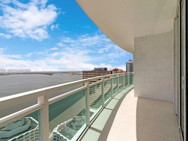 Apartment for rent  Unit #3710 - photo 7461463