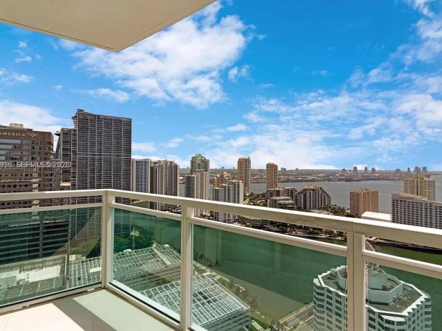 Apartment for rent  Unit #3710 - photo 7461464