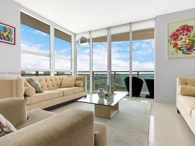 Apartment for rent  Unit #3710 - photo 7461466