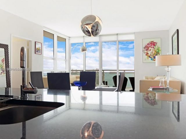 Apartment for rent  Unit #3710 - photo 7461474