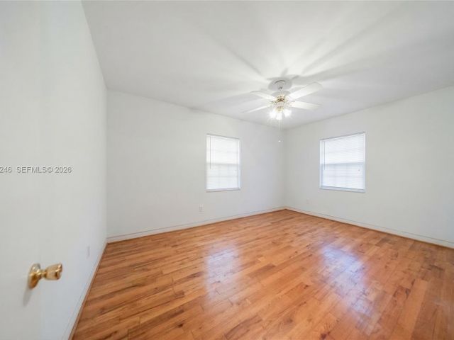 Home for sale at 512 Mendoza Ave - photo 7470671