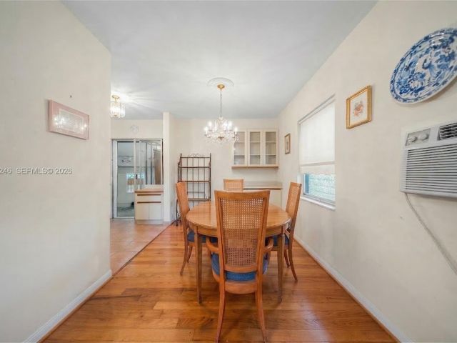 Home for sale at 512 Mendoza Ave - photo 7470674