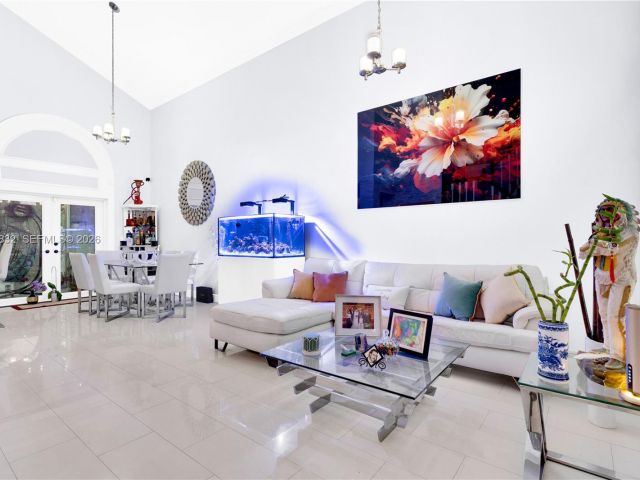 4-bedroom home for sale in Miami - 14716 SW 111th Ter - MondialRealty