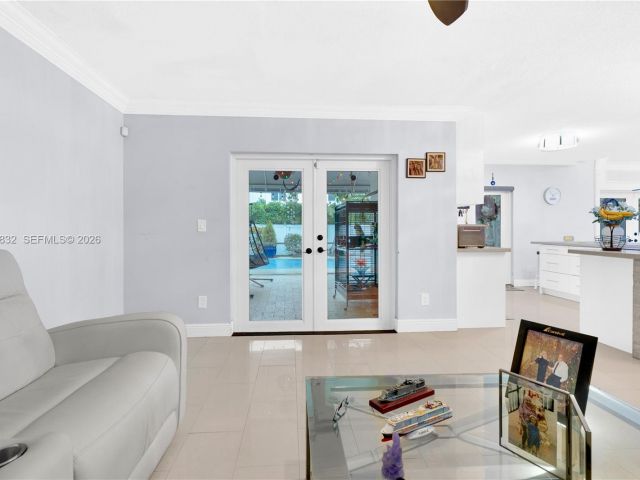 4-bedroom home for sale in Miami - 14716 SW 111th Ter - MondialRealty