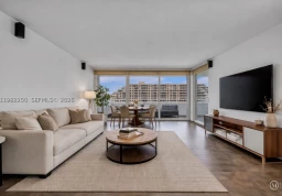 Apartment #1009 at Commodore Club