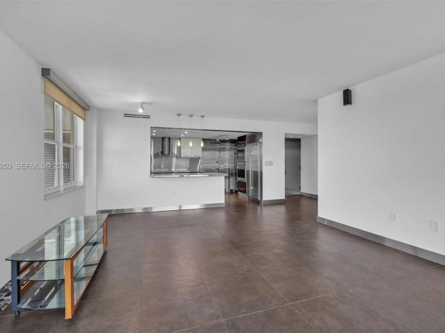 Apartment for sale  Unit #1009 - photo 7491040