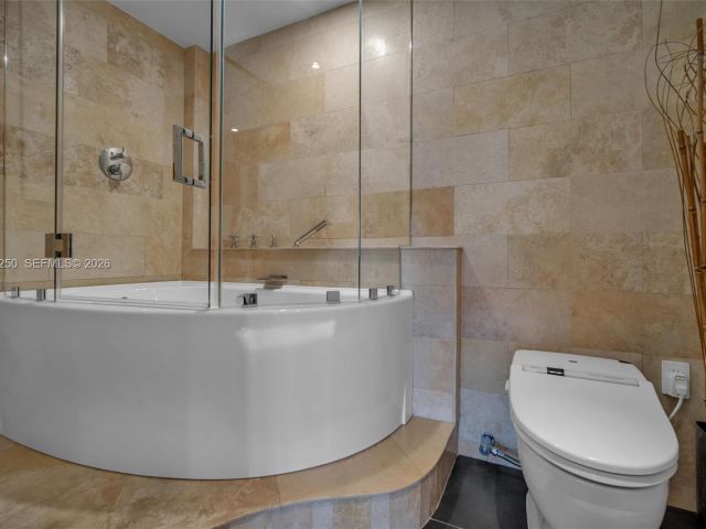 Apartment for sale  Unit #1009 - photo 7491051