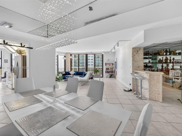 Apartment for sale  Unit #608 - photo 7524055