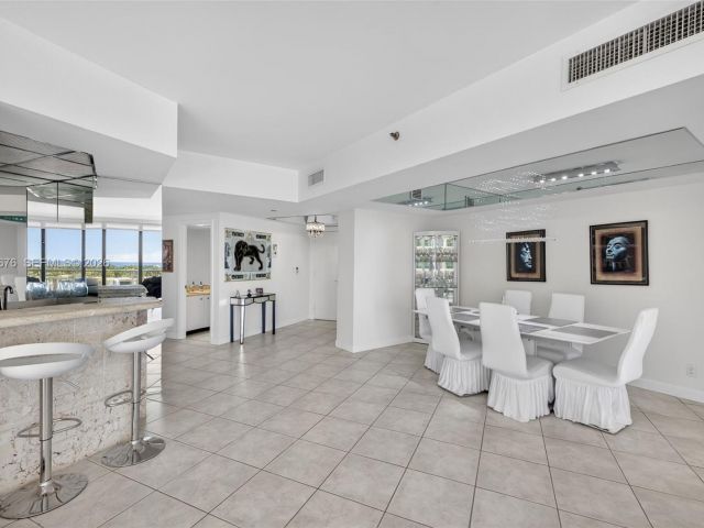 Apartment for sale  Unit #608 - photo 7524056