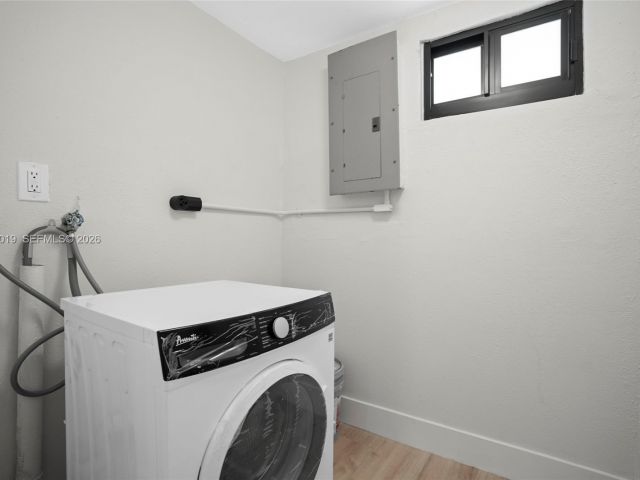 2-bedroom home for rent in Homestead - 28015 SW 143rd Ct - MondialRealty