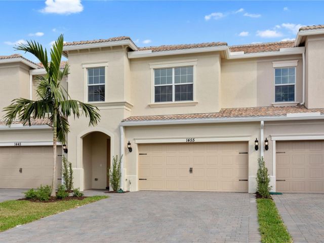 Home for rent at 1455 Silk Oak Dr 1455 - photo 7472664