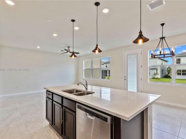 Home for rent at 1455 Silk Oak Dr 1455 - photo 7472669