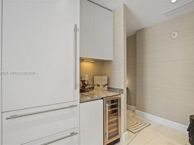 Apartment for rent  Unit #2404 - photo 7497688