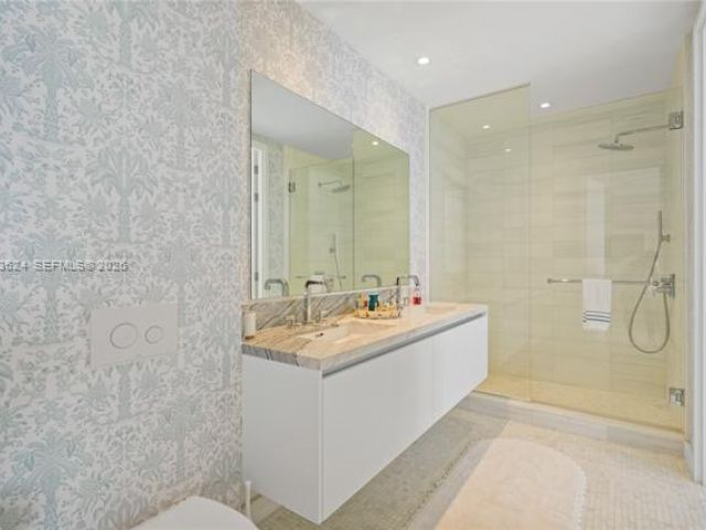 Apartment for rent  Unit #2404 - photo 7497694