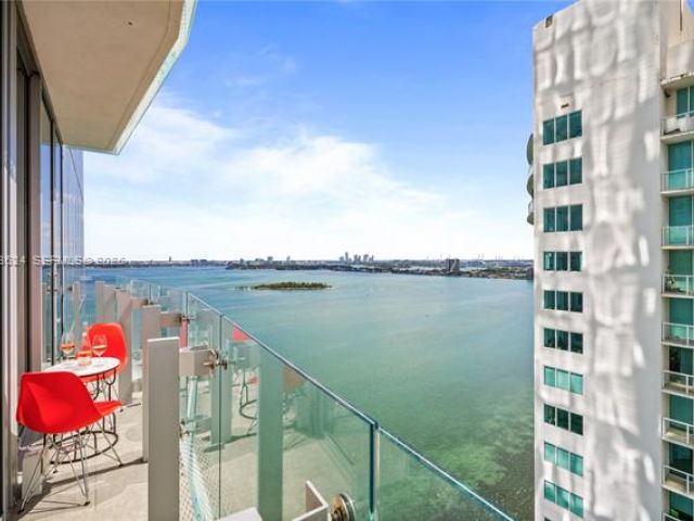 Apartment for rent  Unit #2404 - photo 7497697