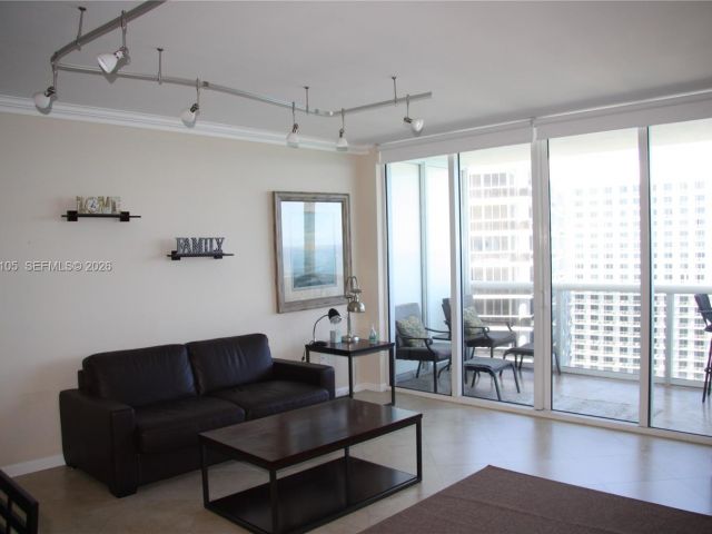 Apartment for rent  Unit #4212 - photo 7499249