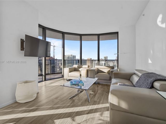 Apartment for sale  Unit #4509 - photo 7452395