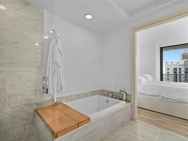 Apartment for sale  Unit #4509 - photo 7452406