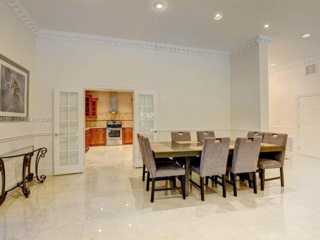 Home for rent at 117 NW 8th Street - photo 7453170