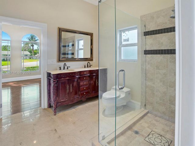 Home for rent at 117 NW 8th Street - photo 7453175