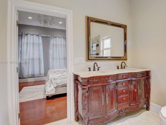 Home for rent at 117 NW 8th Street - photo 7453176