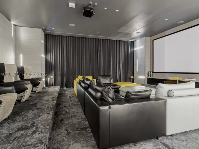 1-bedroom condo for sale in Miami - 45 SW 9th St 1405 - MondialRealty